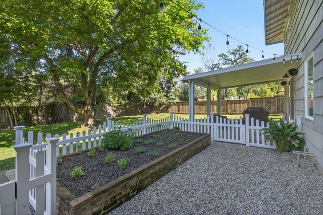 8037 N Lake Cir, Granite Bay, CA 95746