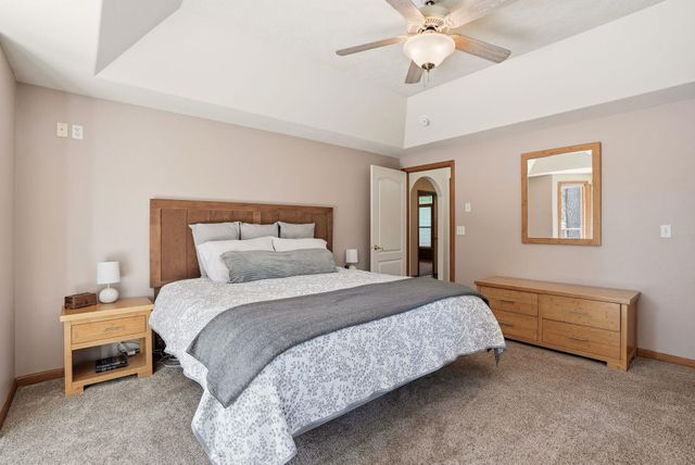 3216 E Rocky Ridge Ave, Chattaroy, WA 99003