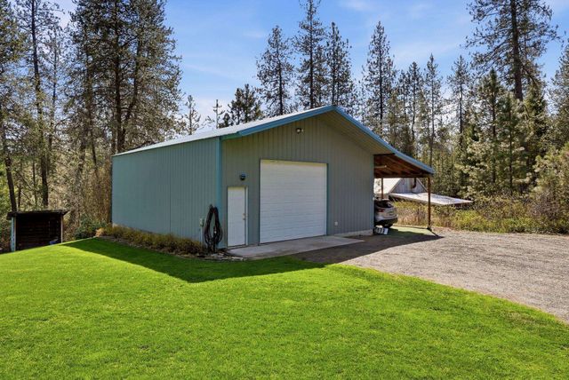 3216 E Rocky Ridge Ave, Chattaroy, WA 99003