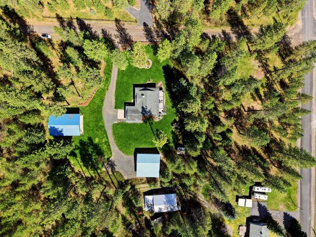 3216 E Rocky Ridge Ave, Chattaroy, WA 99003