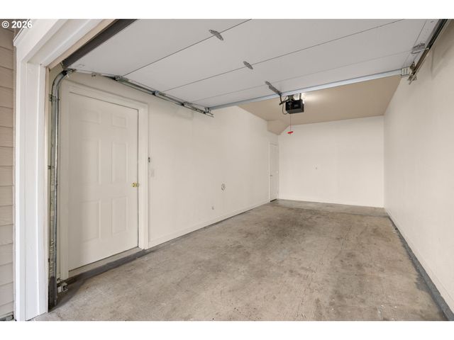 1231 Ne HORIZON Loop 208, Hillsboro, OR 97124