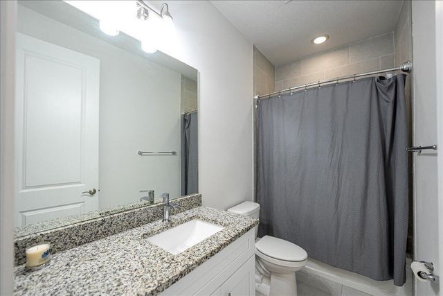 5362 NW Akbar Terrace, Port St. Lucie, FL 34986