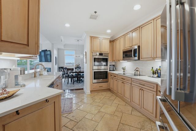 110 31st Ave N Apt 607, Nashville, TN 37203