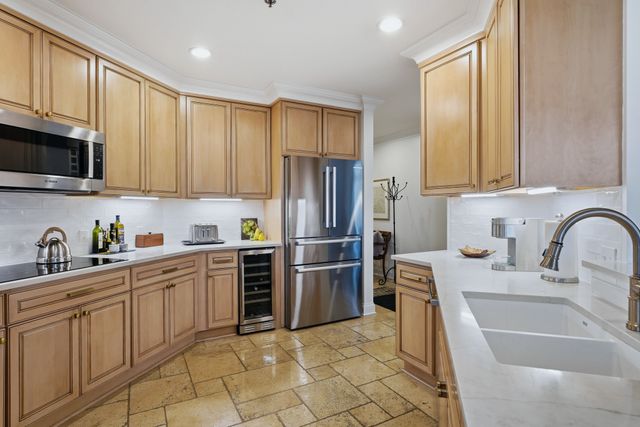 110 31st Ave N Apt 607, Nashville, TN 37203