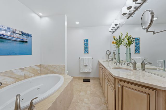110 31st Ave N Apt 607, Nashville, TN 37203