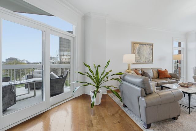 110 31st Ave N Apt 607, Nashville, TN 37203