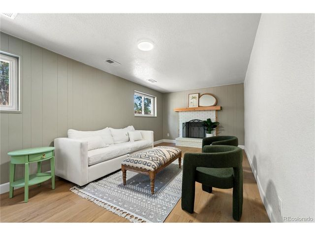 18844 E Cornell Ave, Aurora, CO 80013