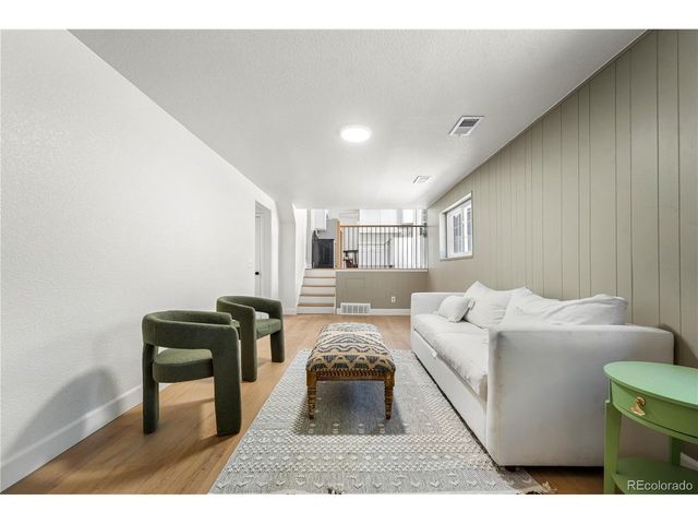 18844 E Cornell Ave, Aurora, CO 80013