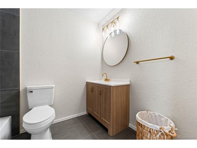18844 E Cornell Ave, Aurora, CO 80013
