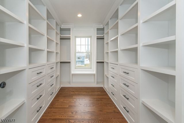 140 Mckinley Ave, East Hanover Twp., NJ 07936