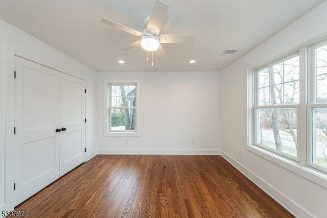 140 Mckinley Ave, East Hanover Twp., NJ 07936