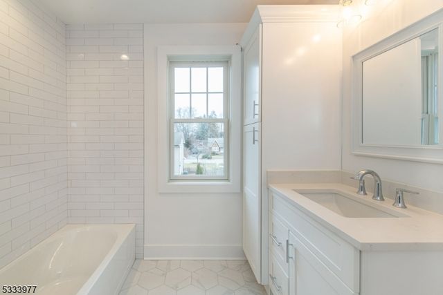 140 Mckinley Ave, East Hanover Twp., NJ 07936