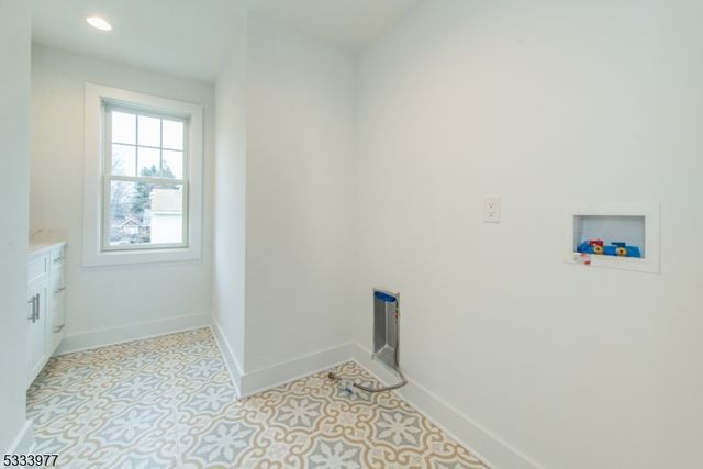 140 Mckinley Ave, East Hanover Twp., NJ 07936