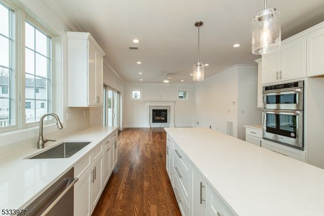 140 Mckinley Ave, East Hanover Twp., NJ 07936