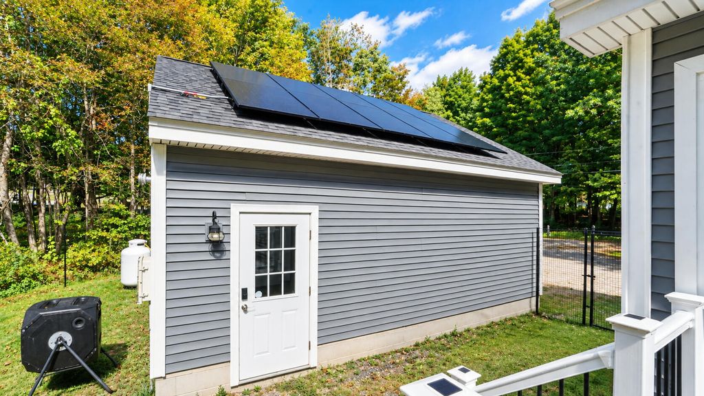 7 Herrick's Way, Standish, ME 04084 — photo 4