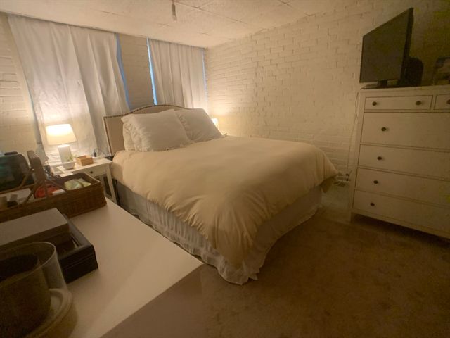 1641 Commonwealth Avenue 19, Boston, MA 02135