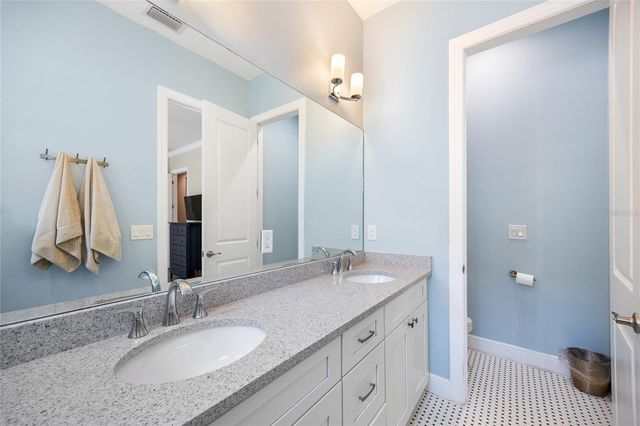 1854 13TH AVENUE N, St Petersburg, FL 33713