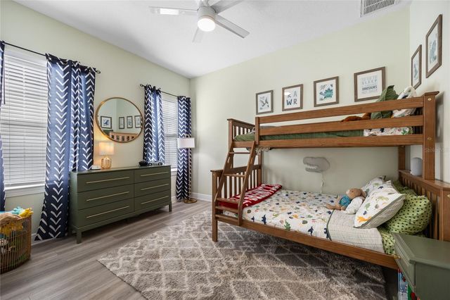 1854 13TH AVENUE N, St Petersburg, FL 33713