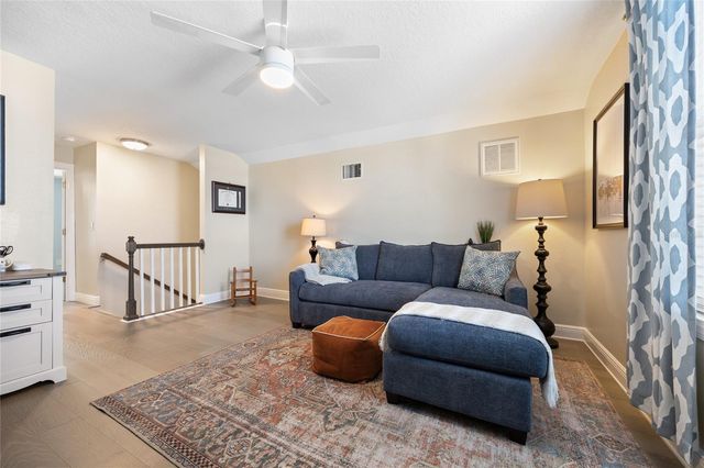 1854 13TH AVENUE N, St Petersburg, FL 33713