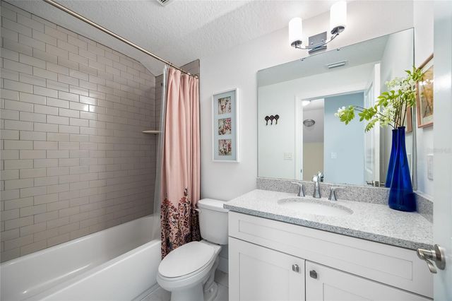 1854 13TH AVENUE N, St Petersburg, FL 33713