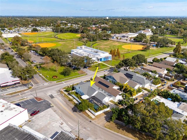 1854 13TH AVENUE N, St Petersburg, FL 33713