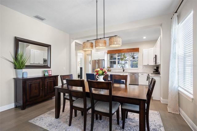 1854 13TH AVENUE N, St Petersburg, FL 33713