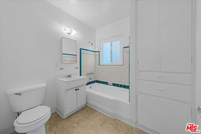 10945 National Boulevard, Los Angeles, CA 90064