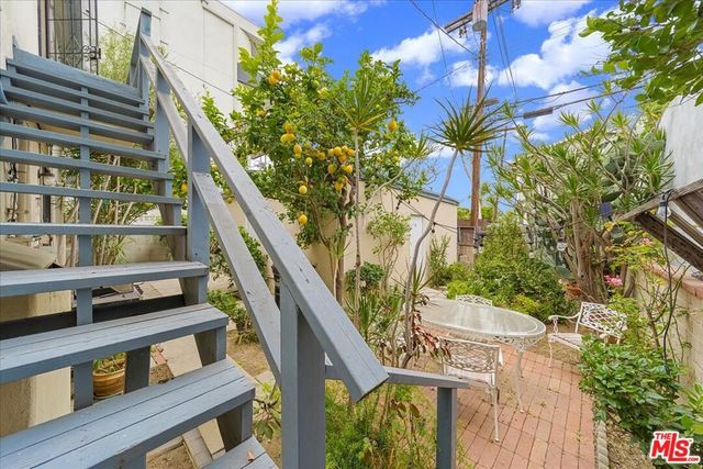 10945 National Boulevard, Los Angeles, CA 90064