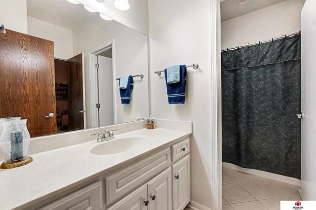 2208 S 179Th Street, Omaha, NE 68130