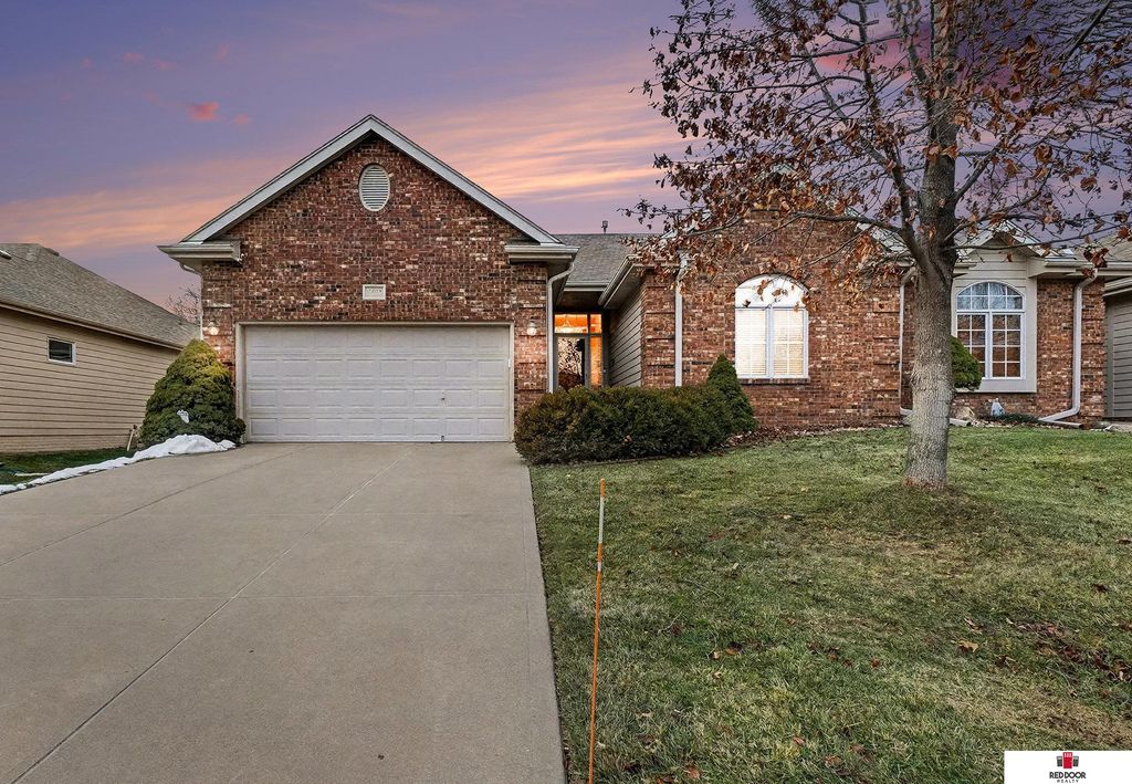 2208 S 179Th Street, Omaha, NE 68130