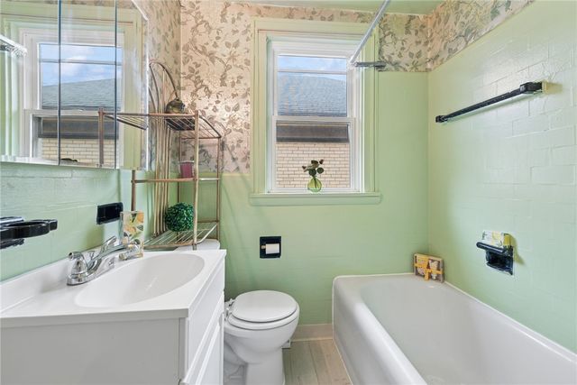 1412 Bellaire Pl, Brookline, PA 15226