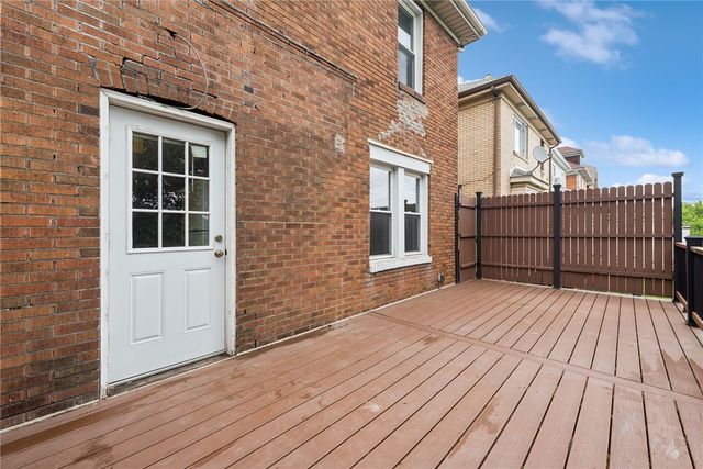 1412 Bellaire Pl, Brookline, PA 15226