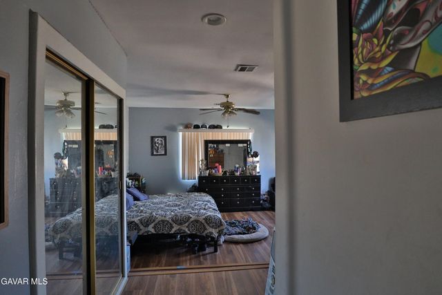 830 W Avenue J4, Lancaster, CA 93534