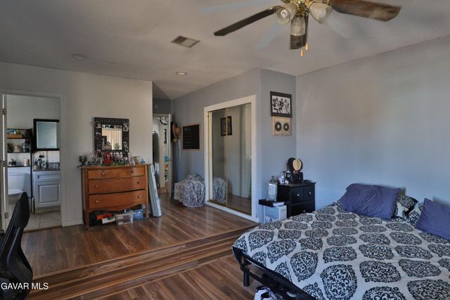 830 W Avenue J4, Lancaster, CA 93534