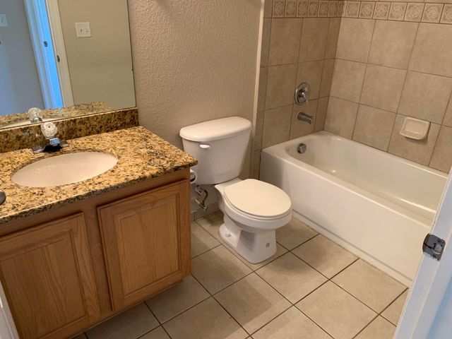 231 SW Palm Dr Apt 303, Port St Lucie, FL 34986
