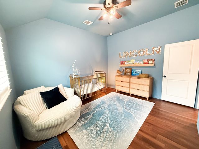 4300 Round Valley Lane, Fort Worth, TX 76262