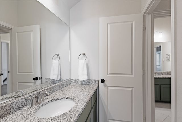 4300 Round Valley Lane, Fort Worth, TX 76262