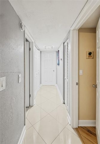 406 N Laurel Dr 207, Margate, FL 33063