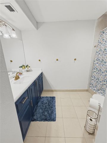 406 N Laurel Dr 207, Margate, FL 33063