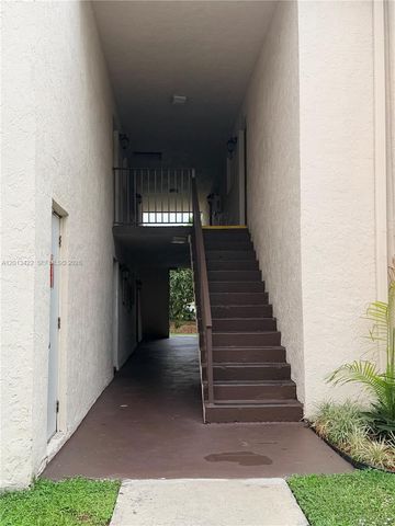 406 N Laurel Dr 207, Margate, FL 33063