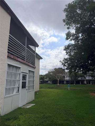 406 N Laurel Dr 207, Margate, FL 33063