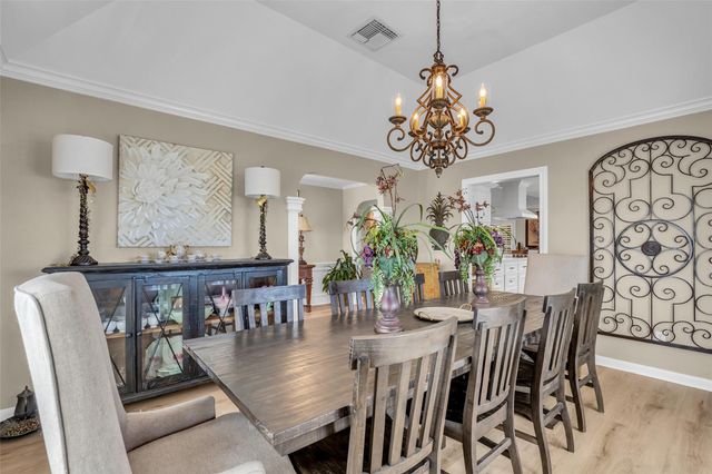 6700 Plantation Drive, Baytown, TX 77523