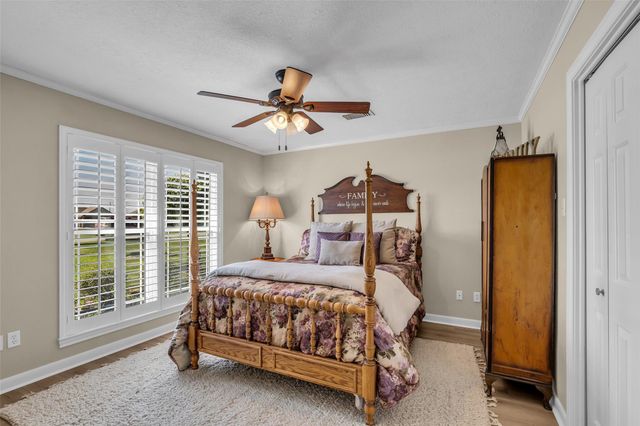 6700 Plantation Drive, Baytown, TX 77523