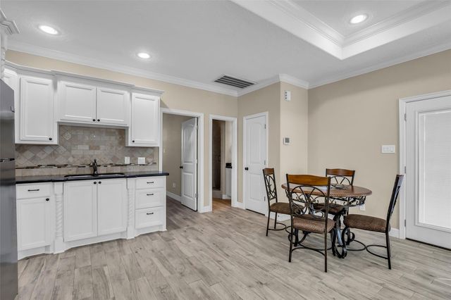 6700 Plantation Drive, Baytown, TX 77523