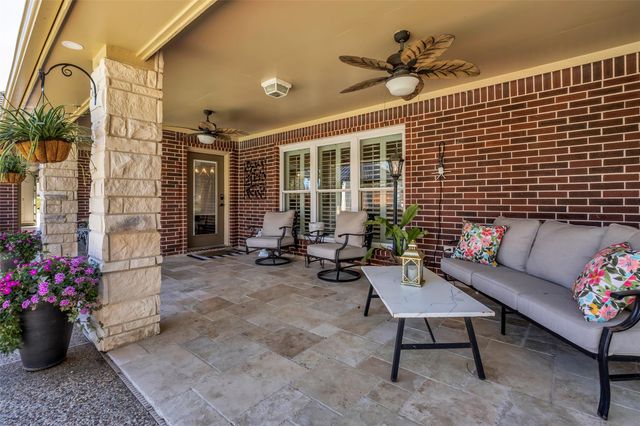 6700 Plantation Drive, Baytown, TX 77523