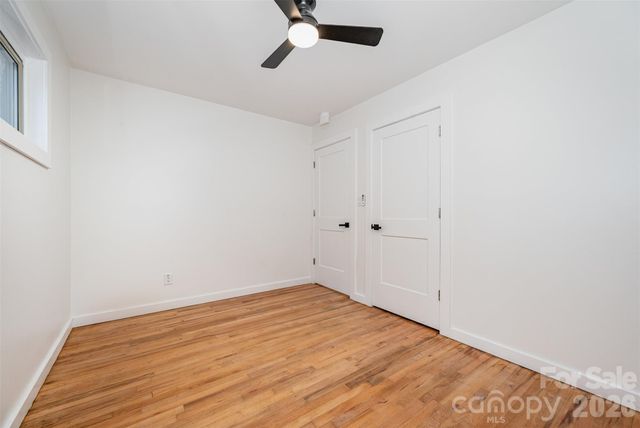 4042 Whipple Place, Charlotte, NC 28215