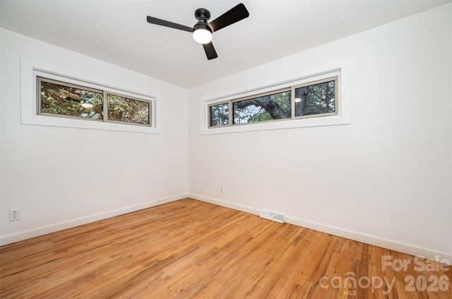 4042 Whipple Place, Charlotte, NC 28215