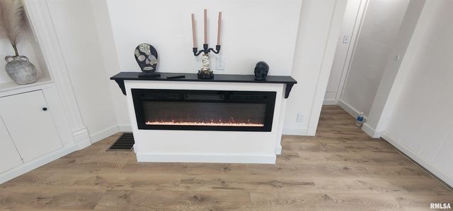 926 Governor Street, Springfield, IL 62704