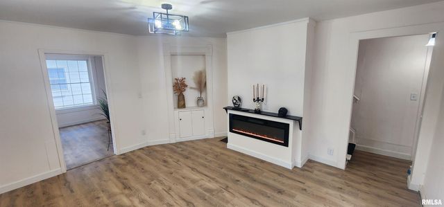 926 Governor Street, Springfield, IL 62704