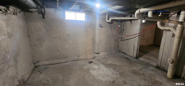 926 Governor Street, Springfield, IL 62704